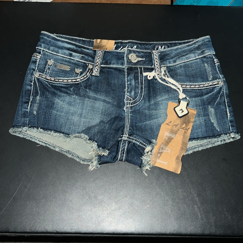 L.A. idol Daisy Dukes Shorts Gorgeous Rhinestone Embellished Back Pockets